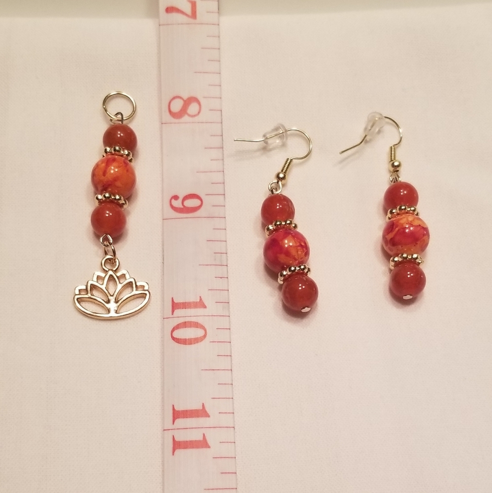 🍁 Fun orange earring and pendant set